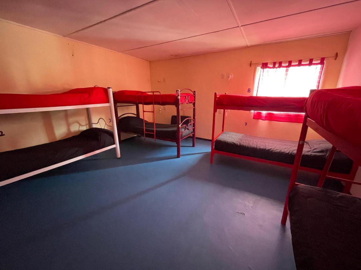 Complejo Don Joel Hostel El Chalten Bagian luar foto